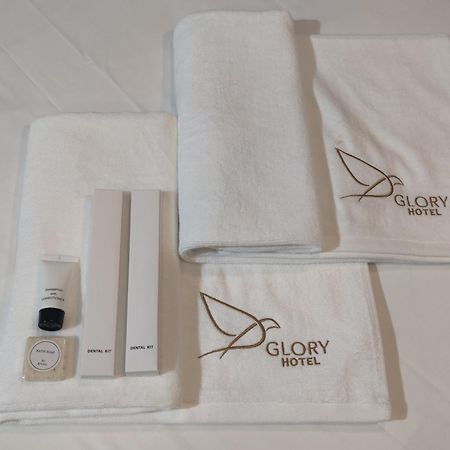 Glory Hotel Cubao Manilla Kamer foto